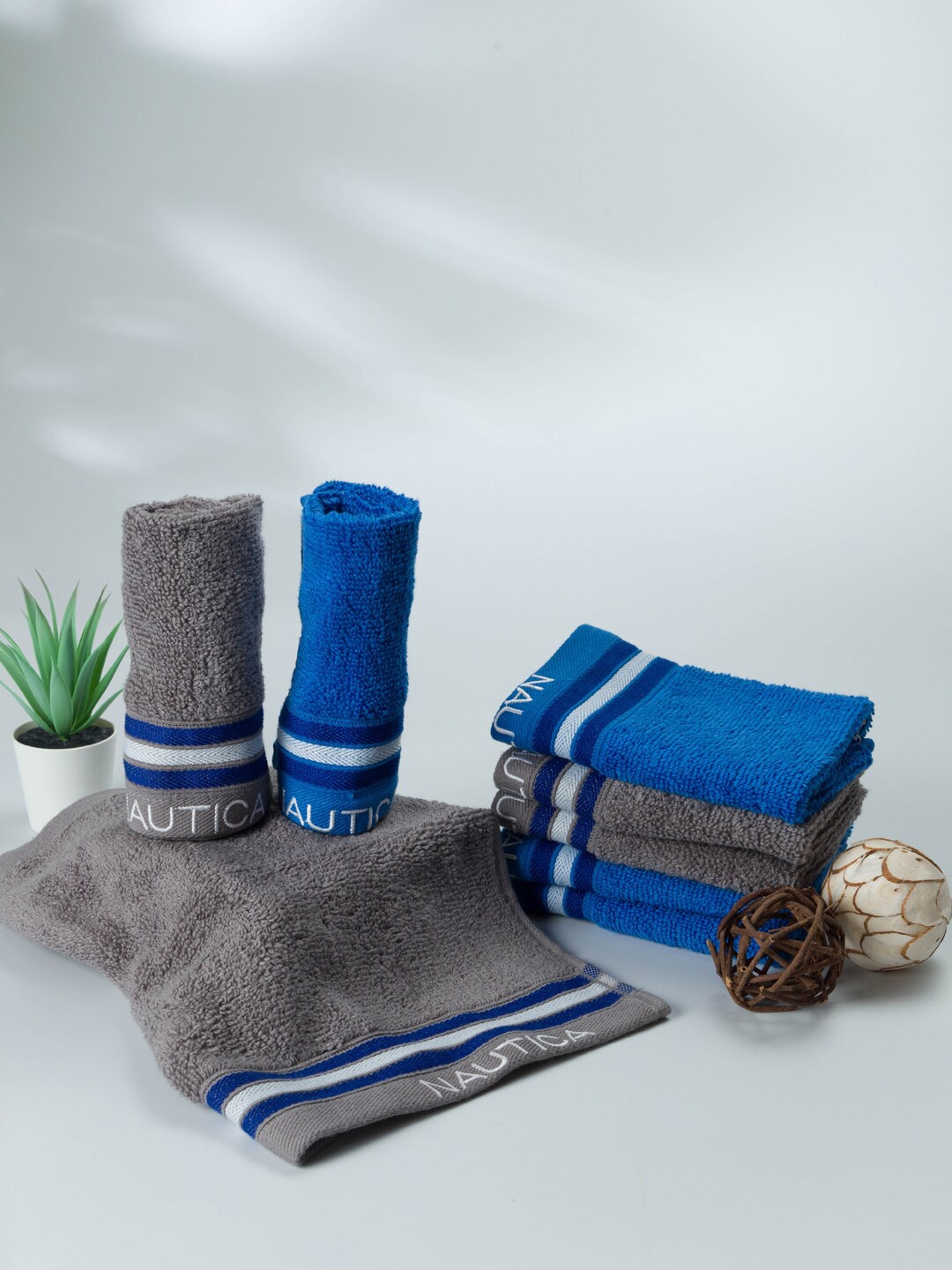 

Nautica Set Of 8 Super Soft Zero Twist Pure Cotton 500 GSM Face Towels, Blue