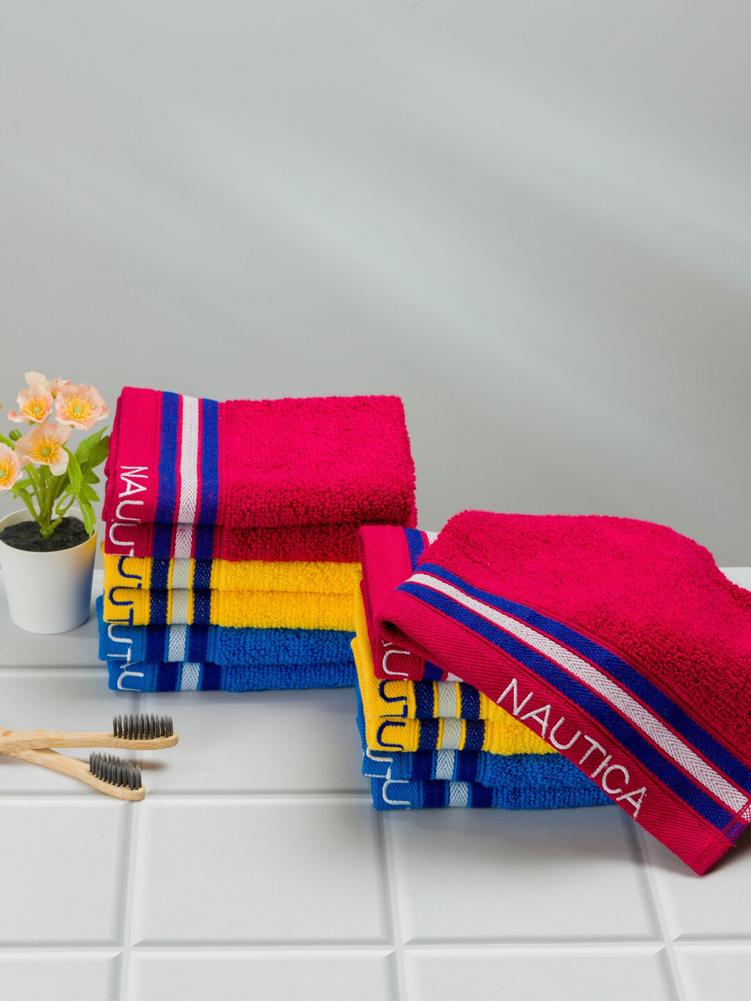 

Nautica Set Of 12 Solid Pure Cotton 600 GSM Face Towels, Red