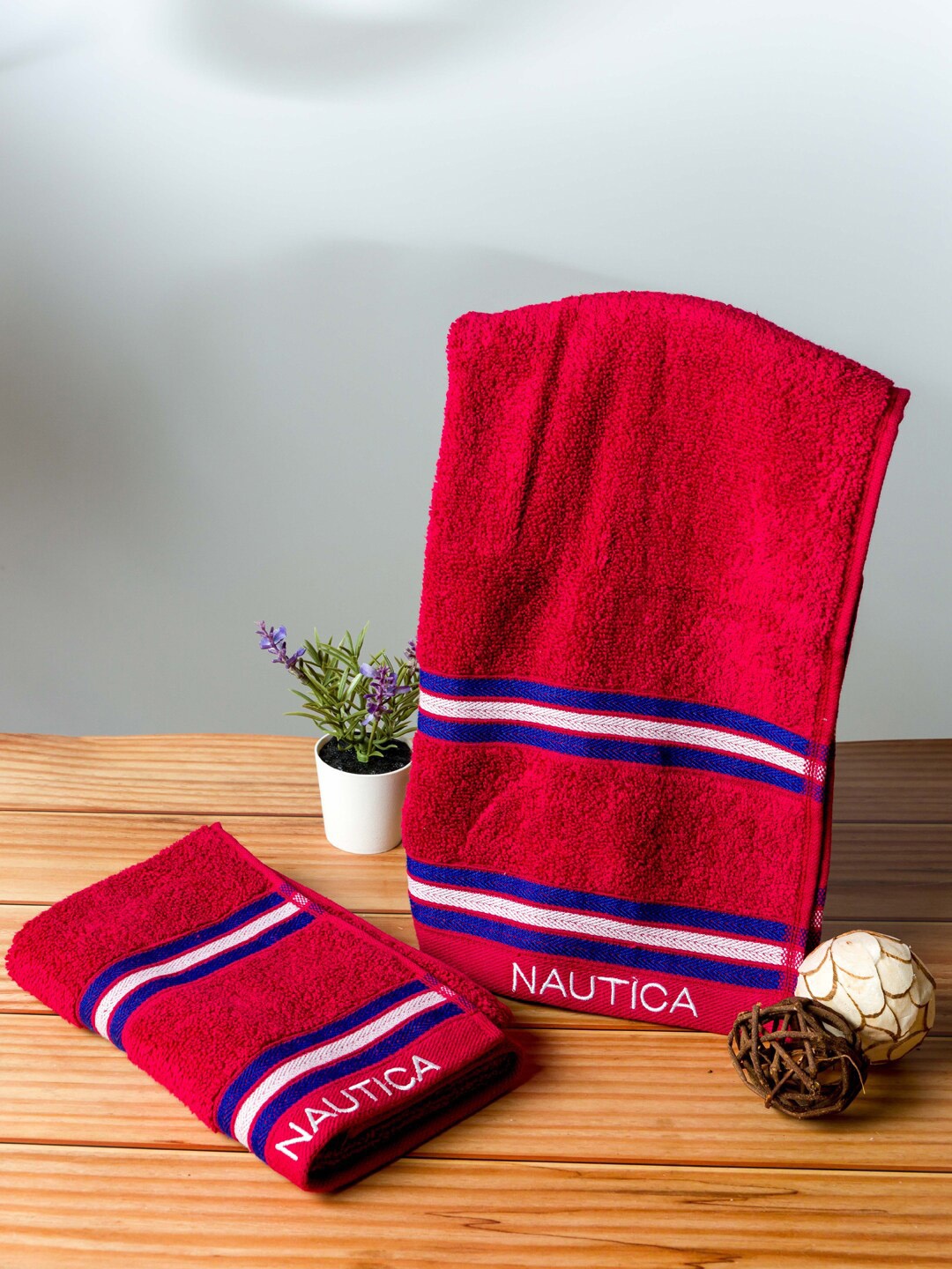 

Nautica Set Of 2 Solid Pure Cotton Hand Towels, Red