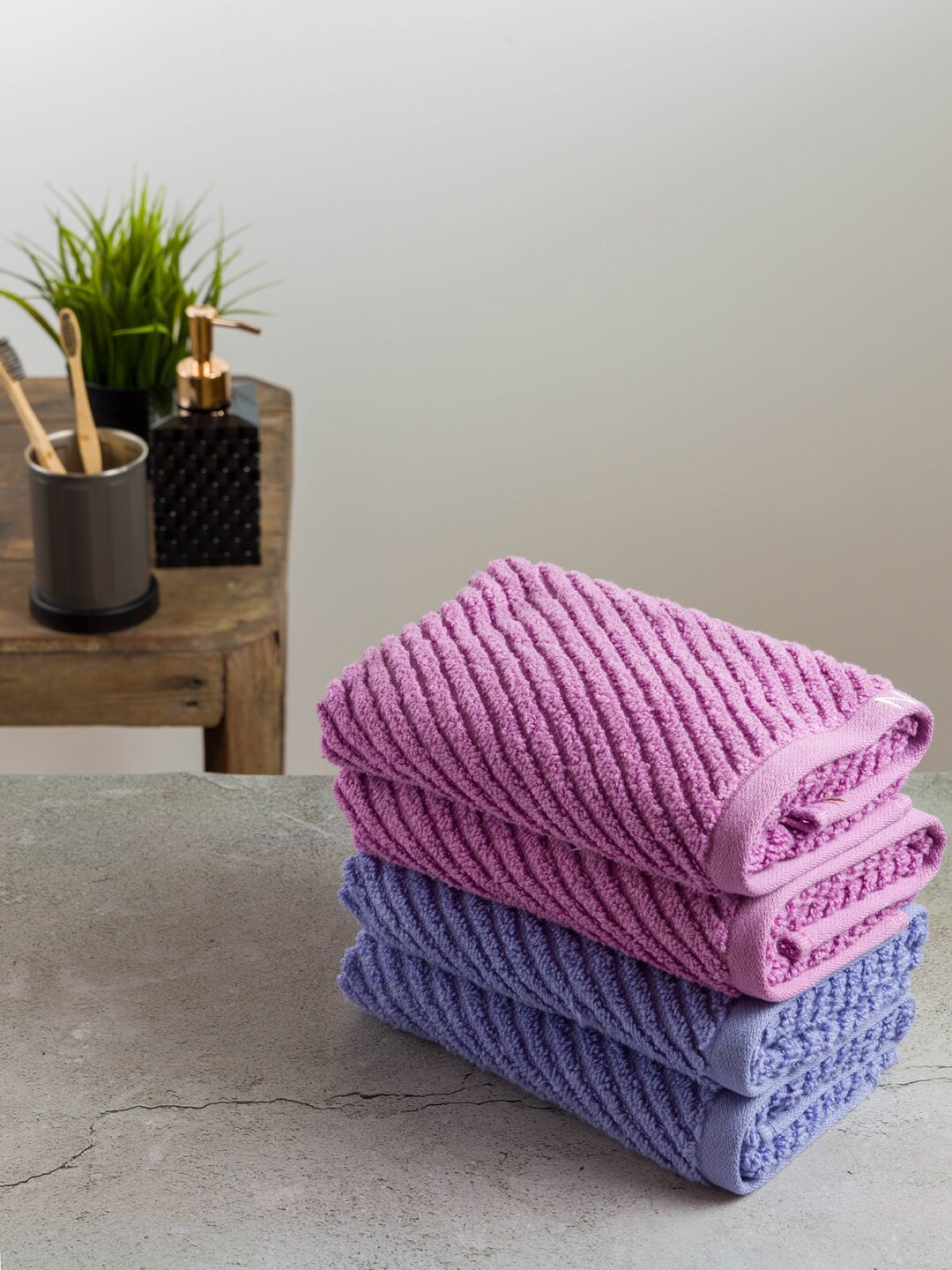 

Nautica Set Of 2 Solid 600 GSM Pure Cotton Hand Towels Set, Purple