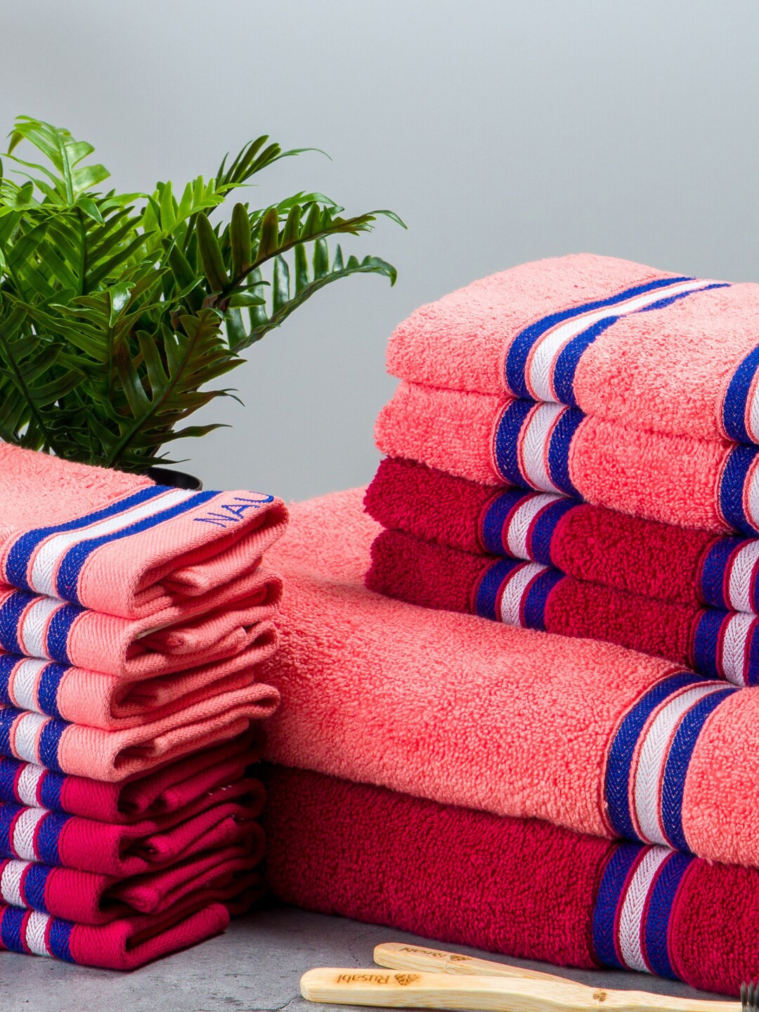 

Nautica Set Of 14 Solid 500 GSM Pure Cotton Bath, Hand & Face Towel Set, Peach