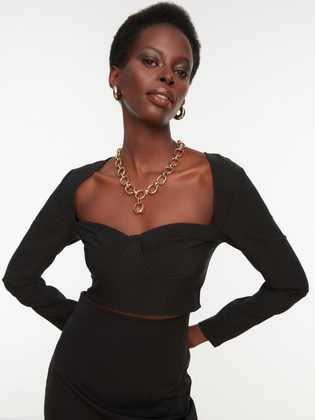 

Trendyol Black Sweetheart Neck Crop Top