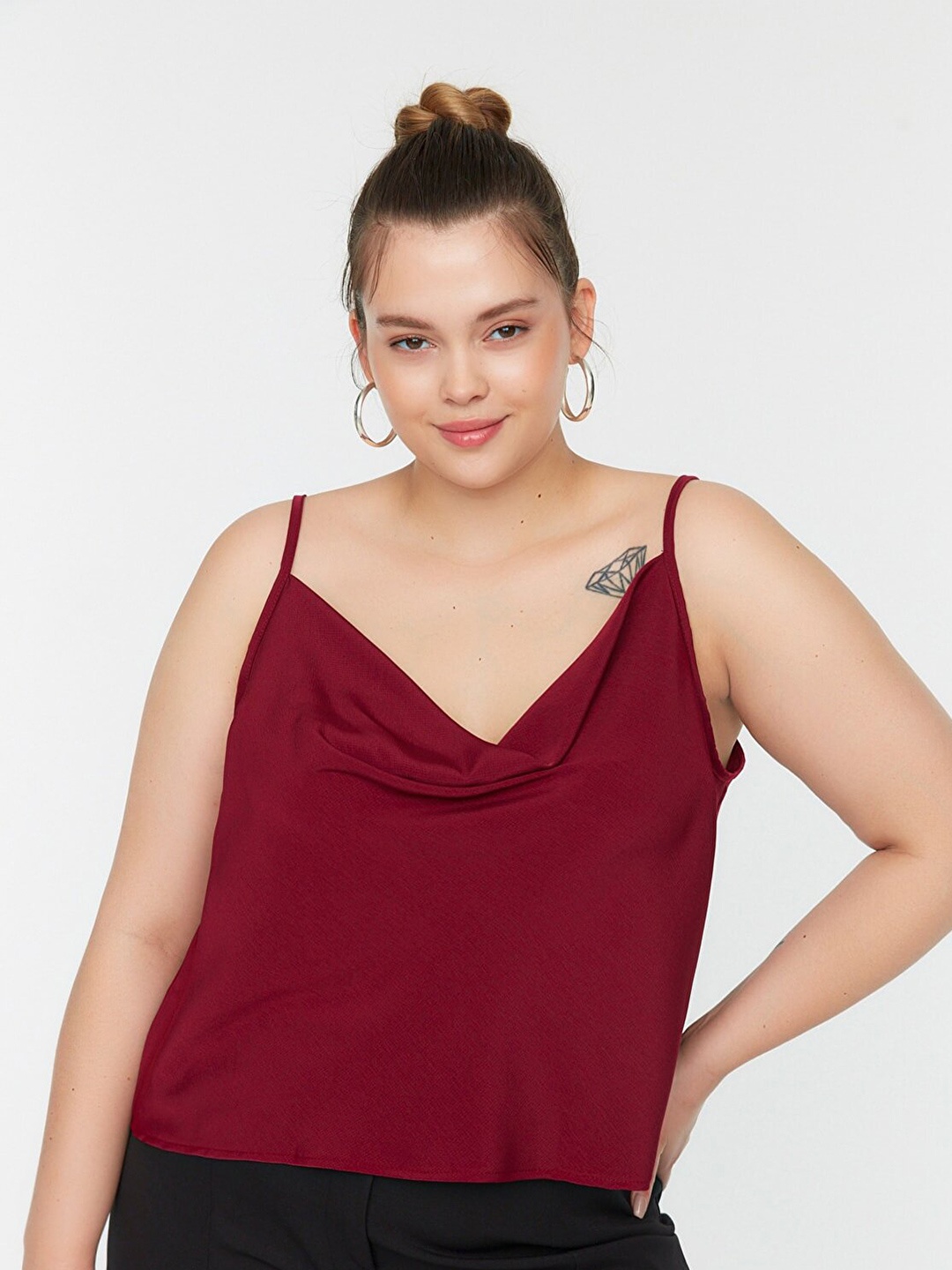 

Trendyol Maroon Solid Top