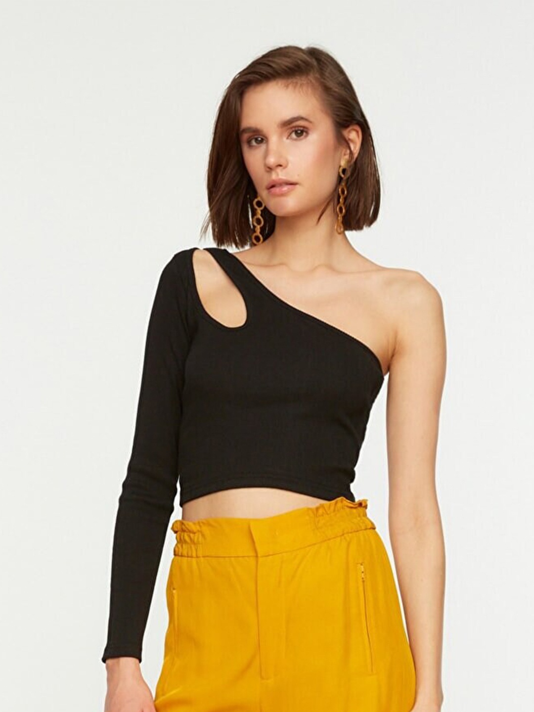 

Trendyol Women Black One Shoulder Crop Top