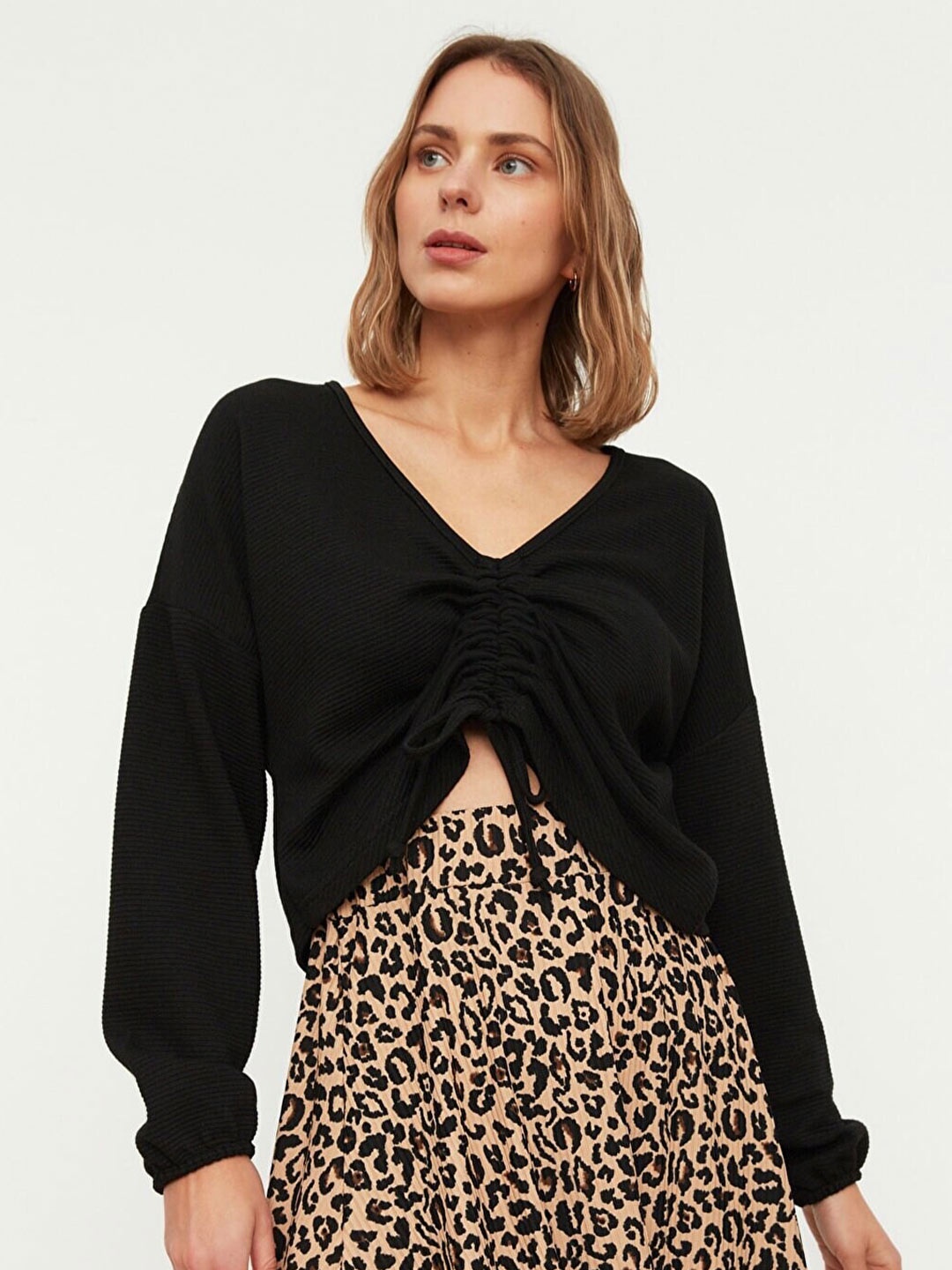

Trendyol Black Solid Cotton Crop Top