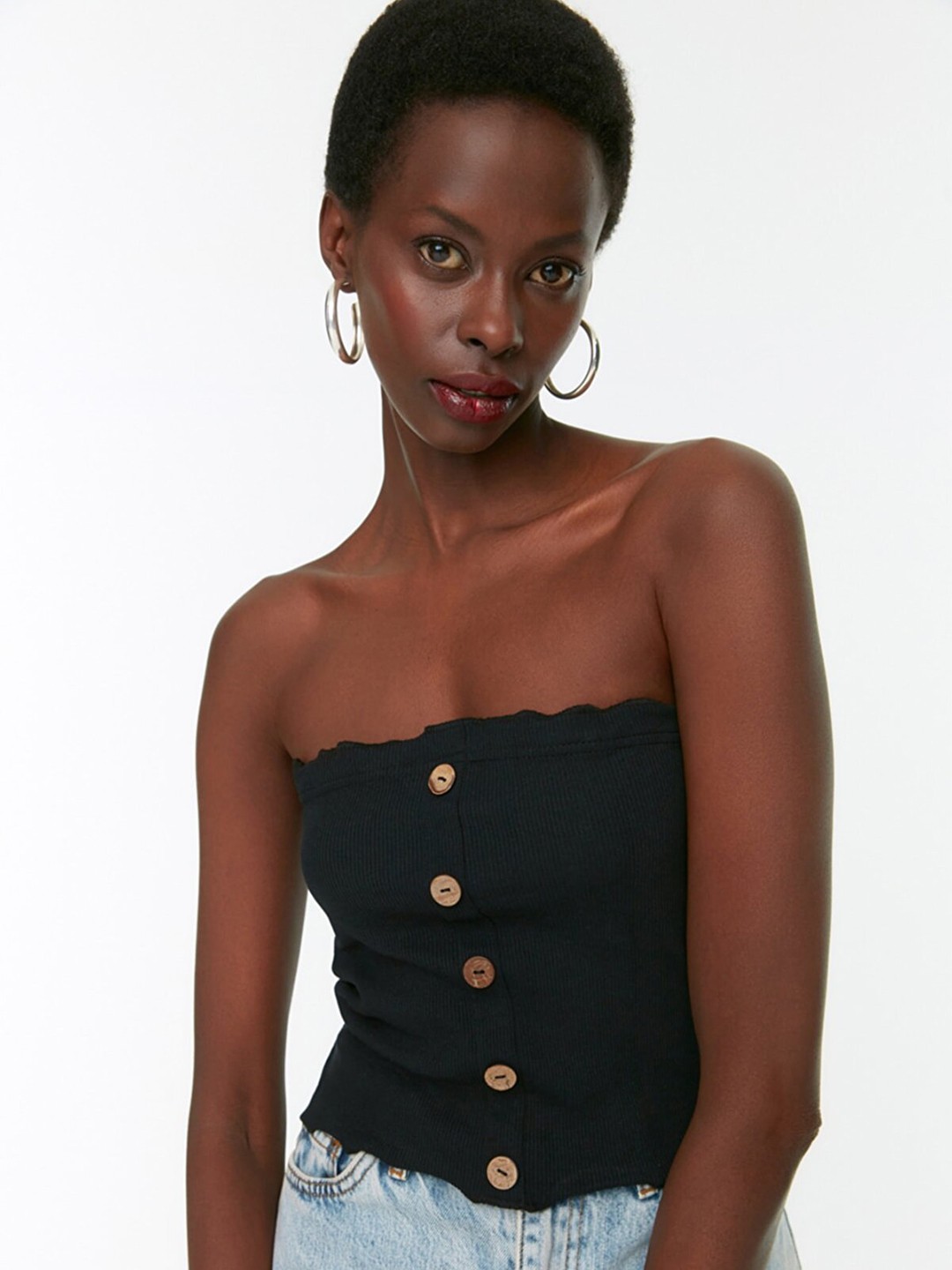 

Trendyol Women Black Solid Tube Crop Top