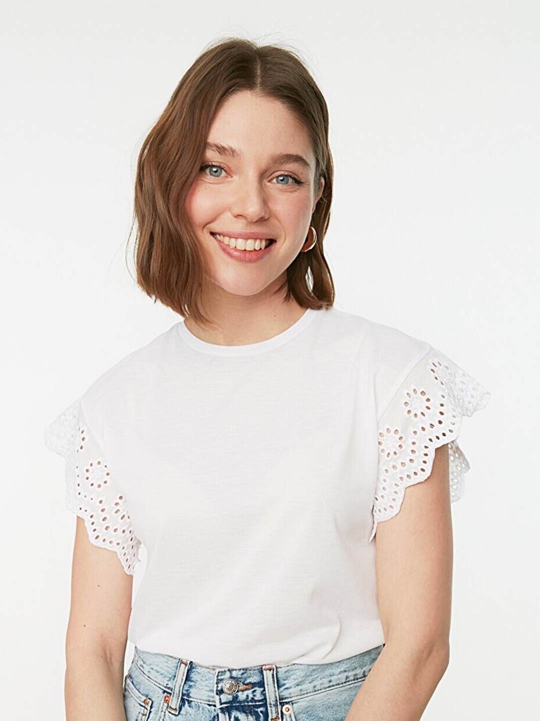 

Trendyol Women White Solid Extended Sleeves Top