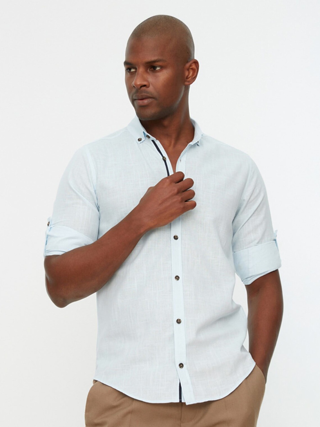 

Trendyol Men Green Contemporary Casual Shirt