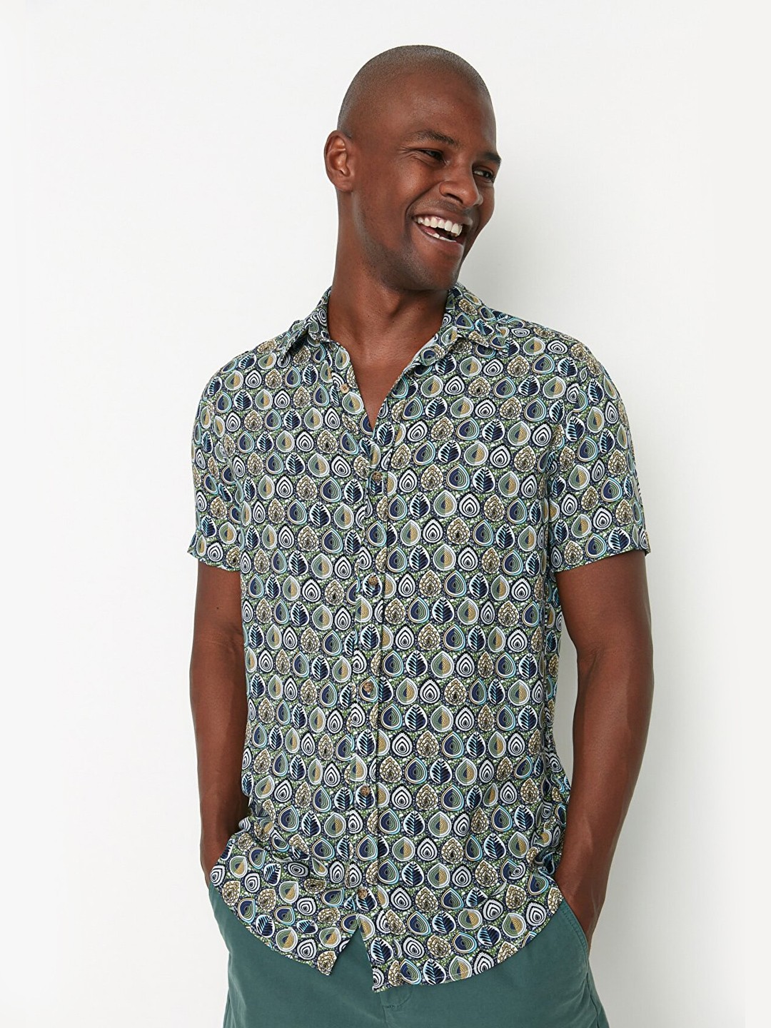 

Trendyol Men Blue Contemporary Printed Casual Shirt