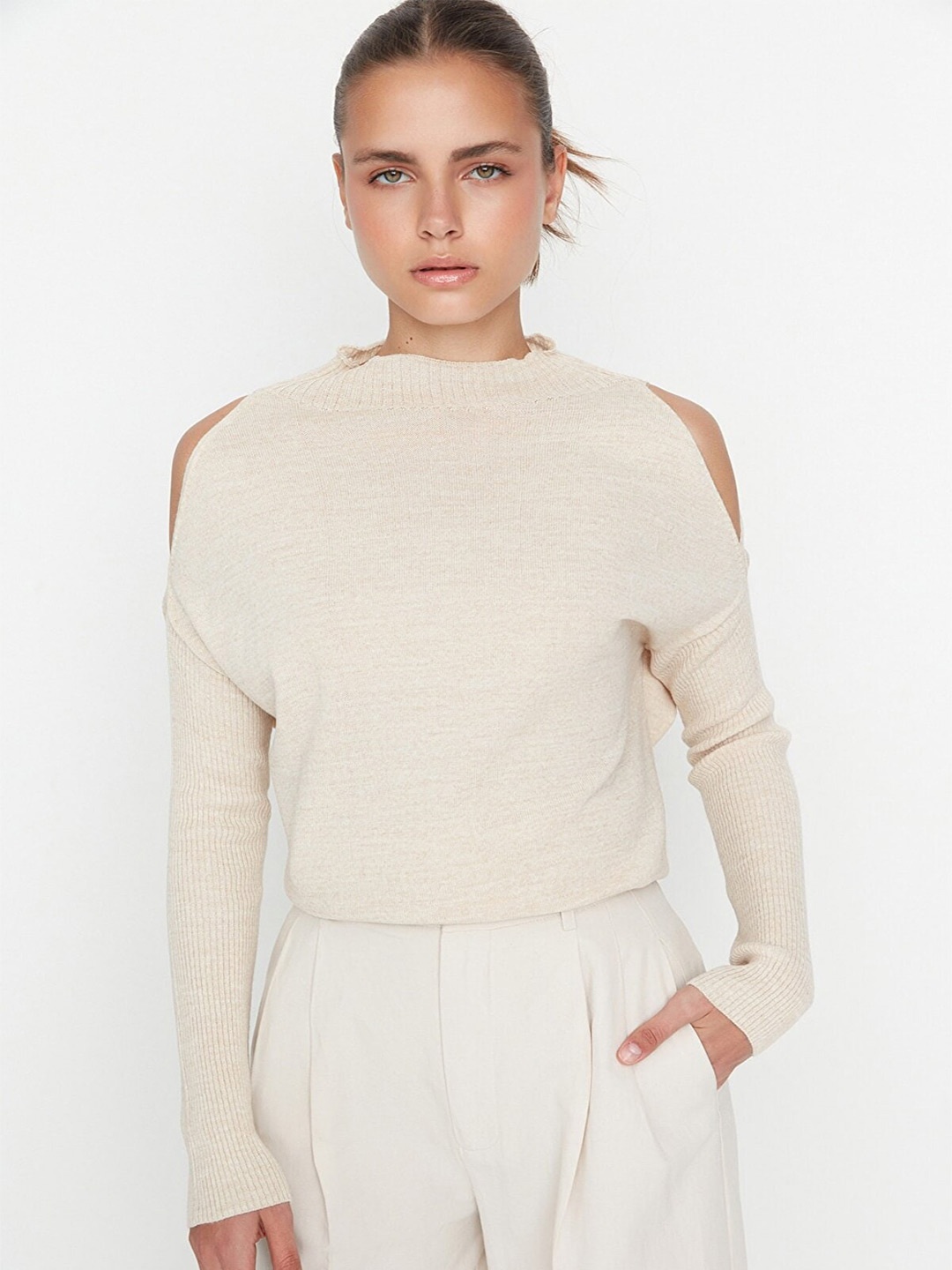 

Trendyol Women Grey Pullover Sweater