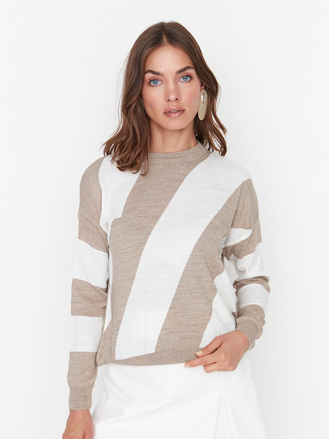 

Trendyol Women Grey & Off White Striped Pullover
