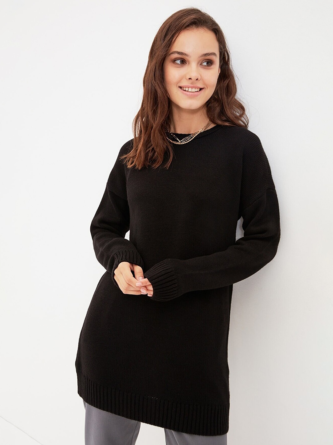 

Trendyol Women Black Longline Pullover