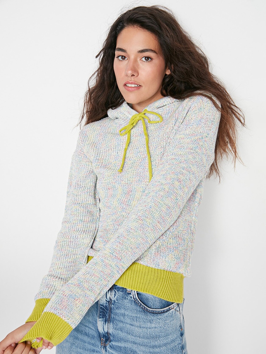 

Trendyol Women Grey & Yellow Cable Knit Sweater Vest