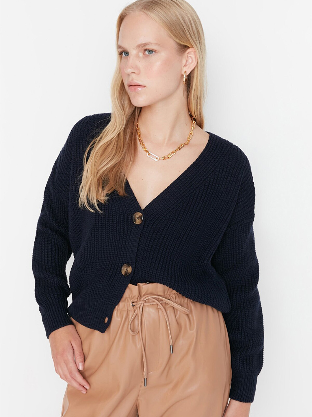 

Trendyol Women Navy Blue Solid Cardigan