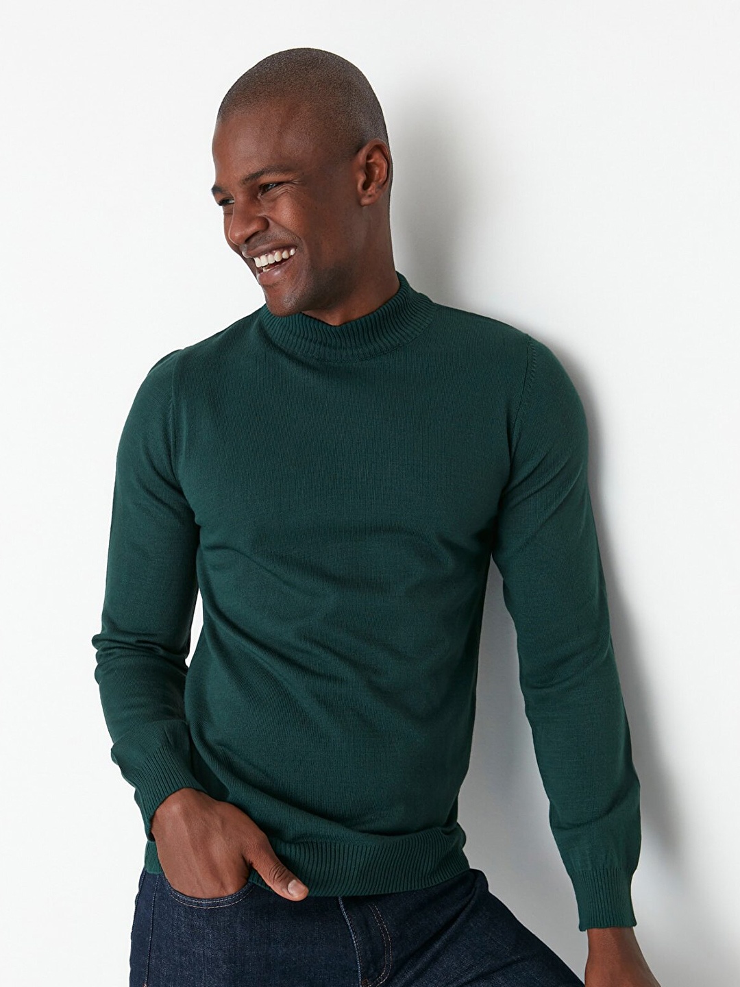 

Trendyol Men Green Solid Pullover