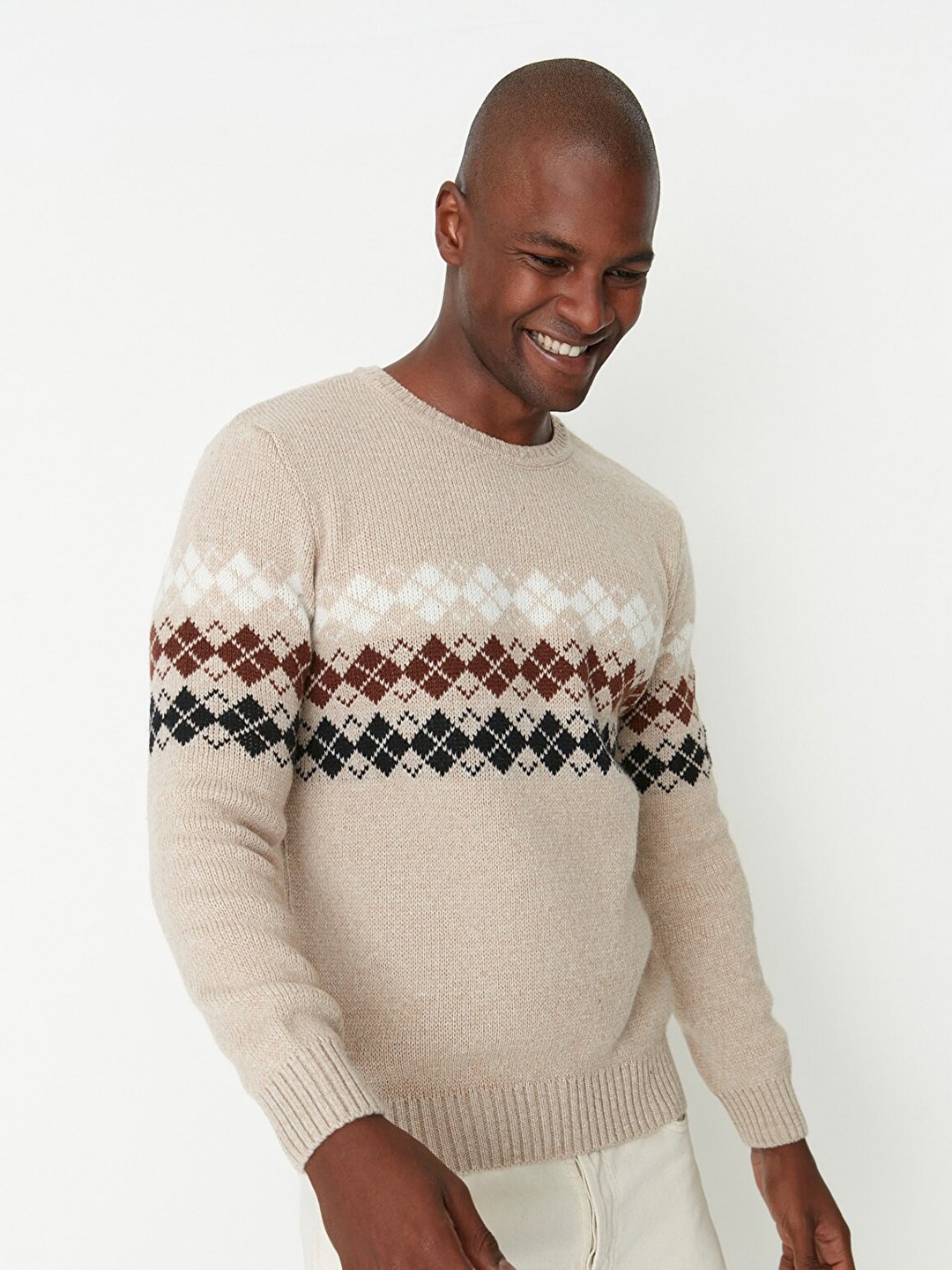 

Trendyol Men Beige & White Printed Pullover Sweater