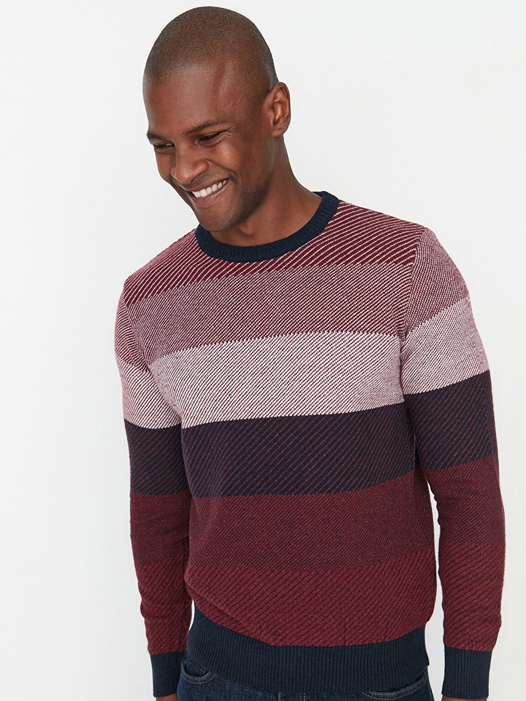 

Trendyol Men Burgundy & White Colourblocked Pullover