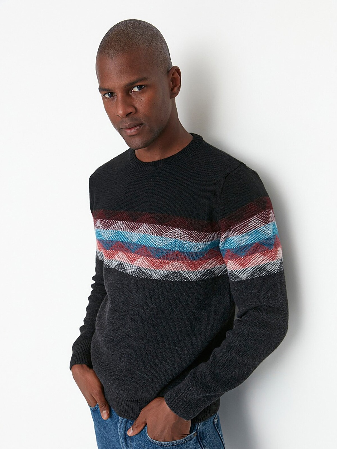 

Trendyol Men Charcoal & Blue Self Design Pullover
