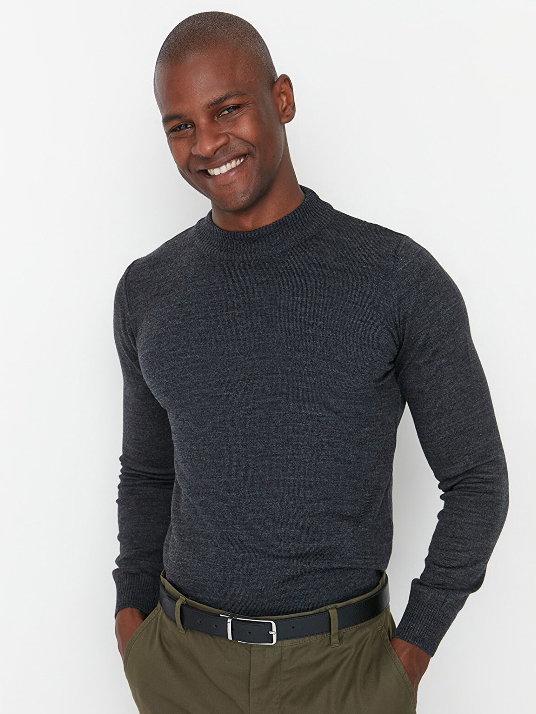 

Trendyol Men Charcoal Pullover
