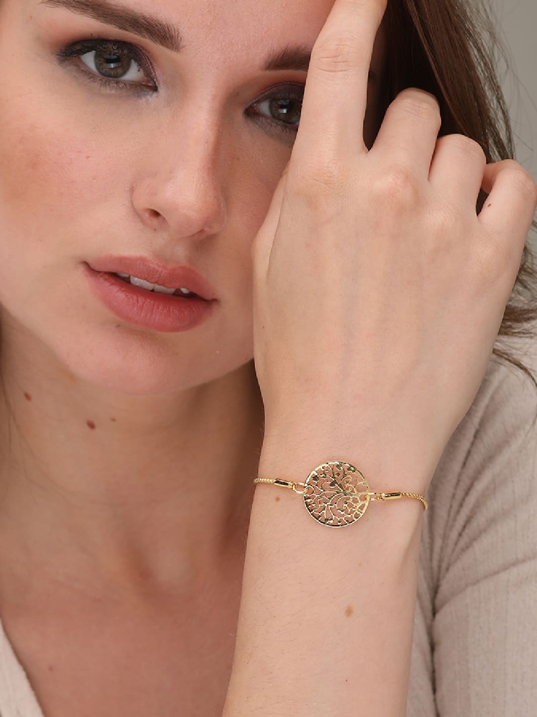 

PALMONAS Women Gold-Toned 18 k Gold-Plated Charm Bracelet