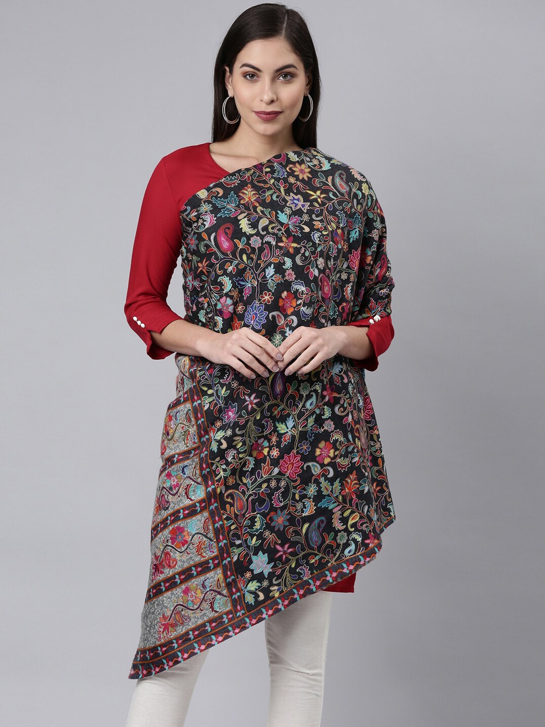 

Pashmoda Women Black & Blue Kalamkari Printed Shawl