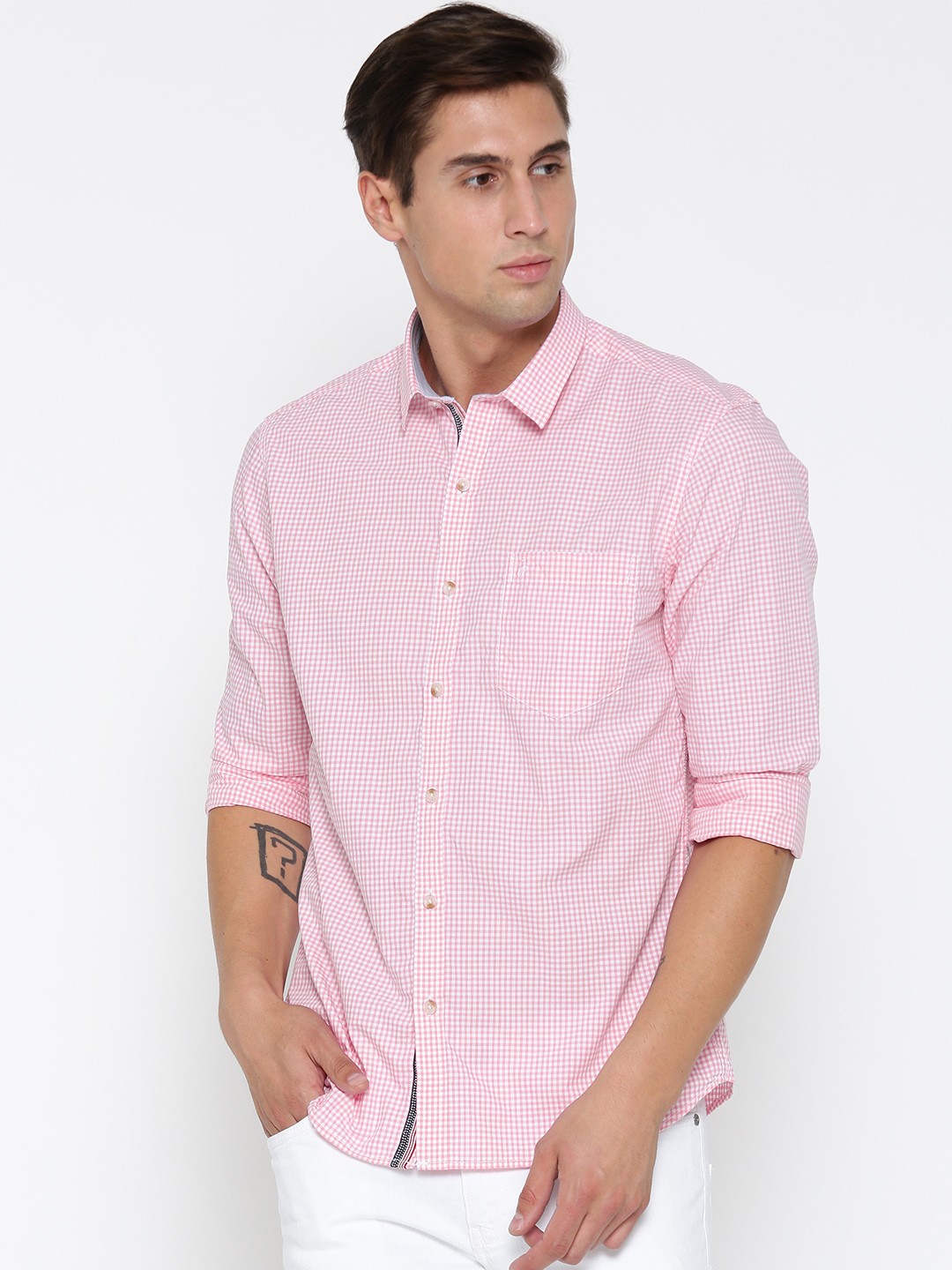 

John Players Men Pink & White Checked Trim Fit Casual Shirt