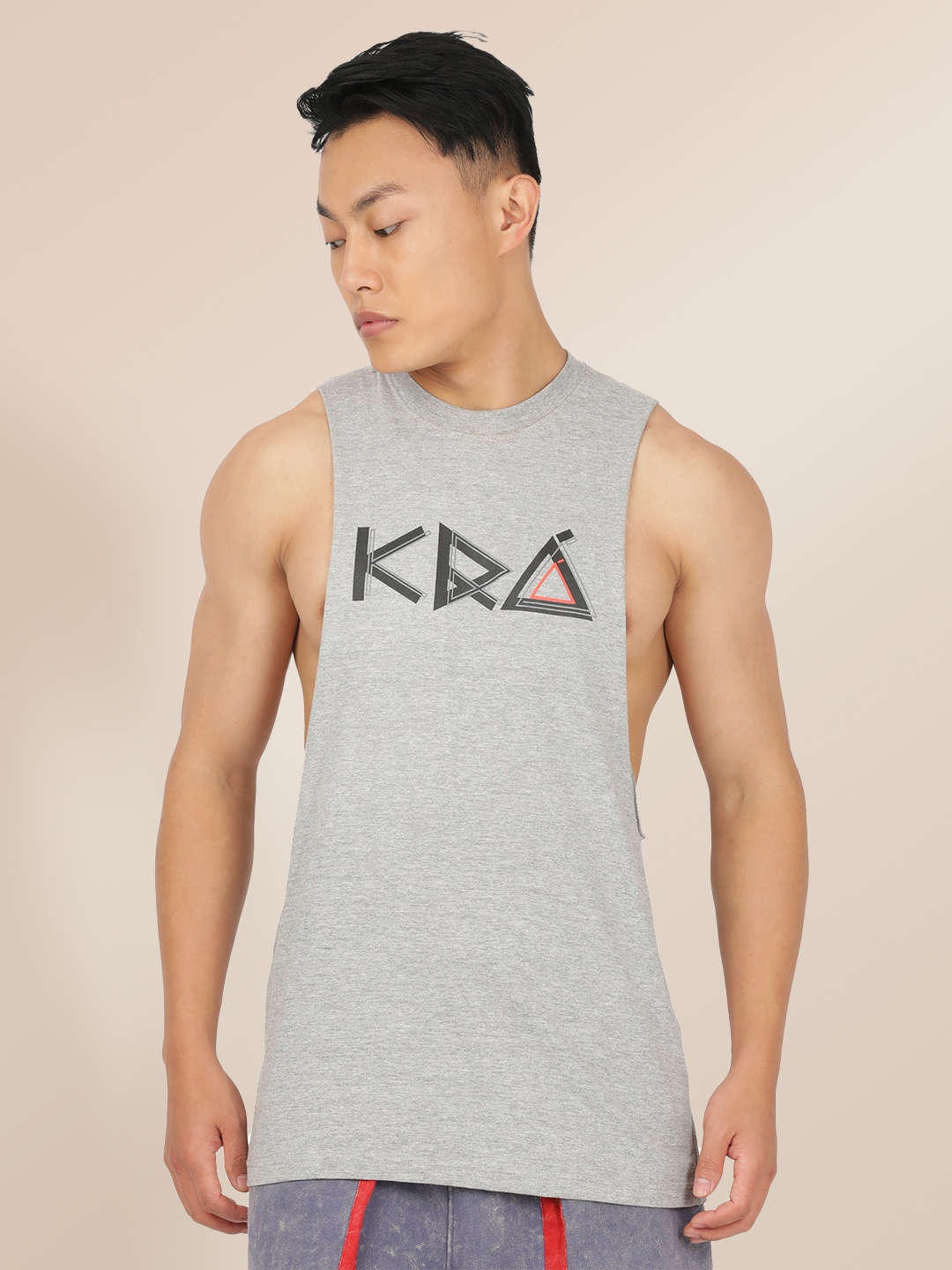 

KRA Men Grey Typography Cotton T-shirt