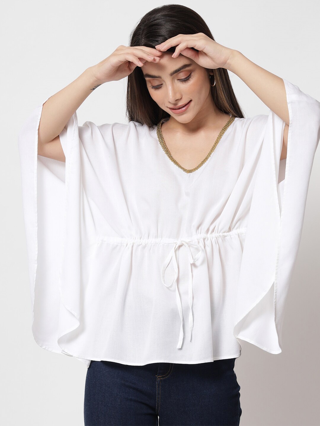 

9rasa White Jewel Neck Kaftan Top