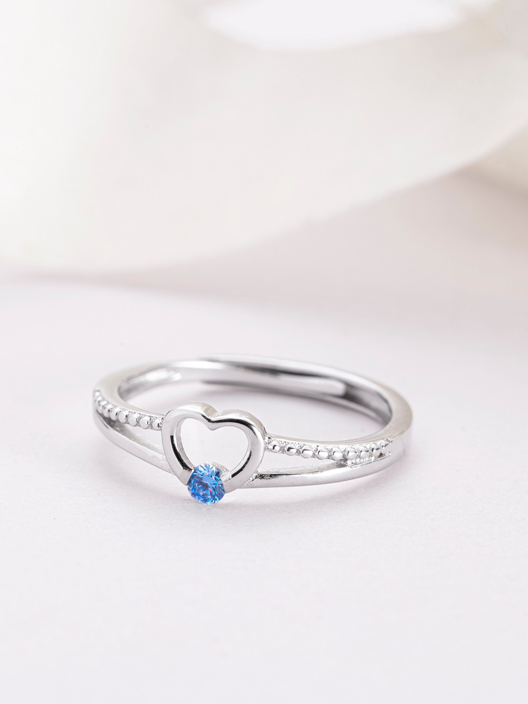 

Zavya Women 925 Sterling Silver-Toned Heart-Shaped Rhodium-Plated Ring