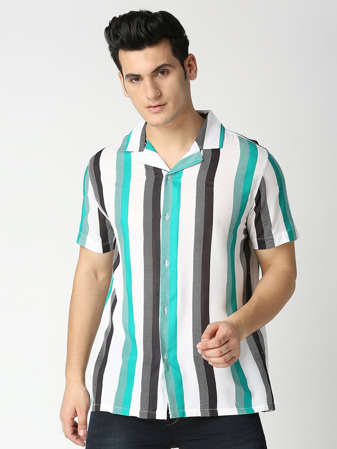

MOD ECRU Men Green Relaxed Boxy Striped Casual Shirt