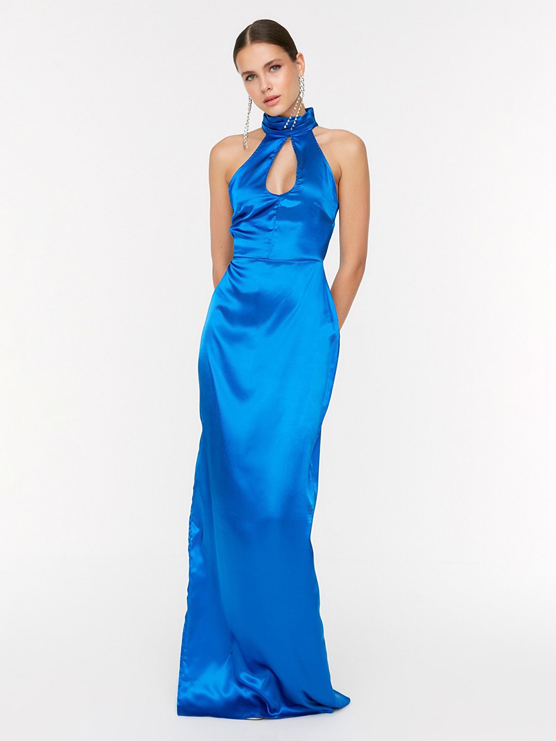 

Trendyol Women Blue Choker Neck Maxi Dress