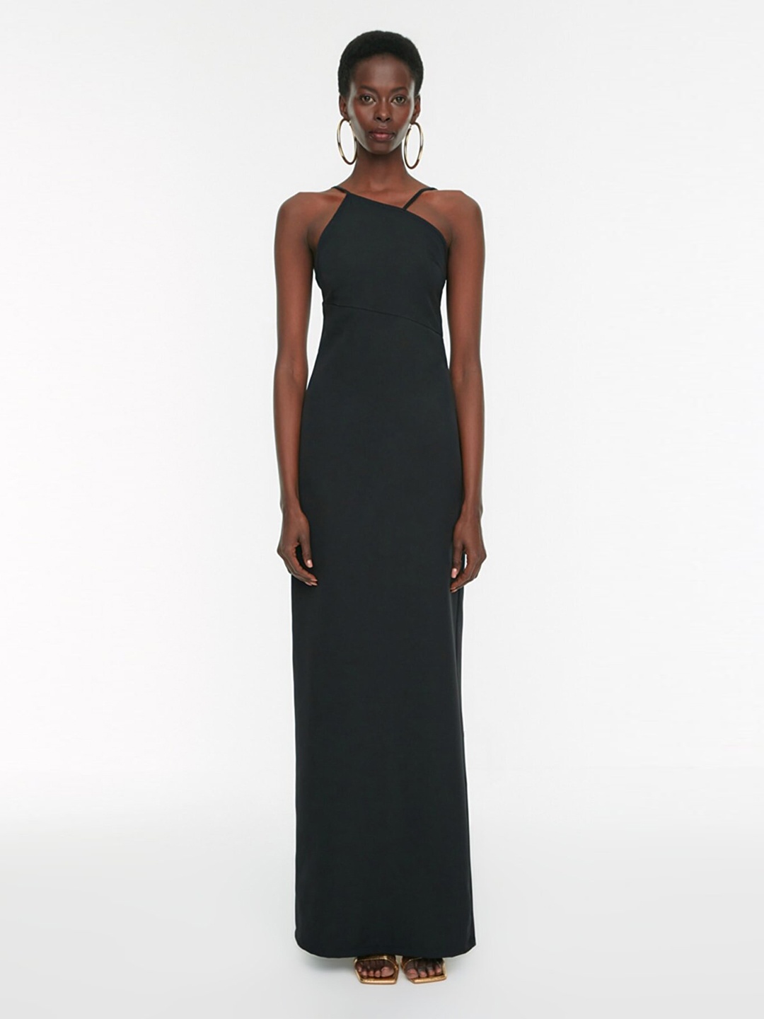 

Trendyol Black Solid Maxi Dress
