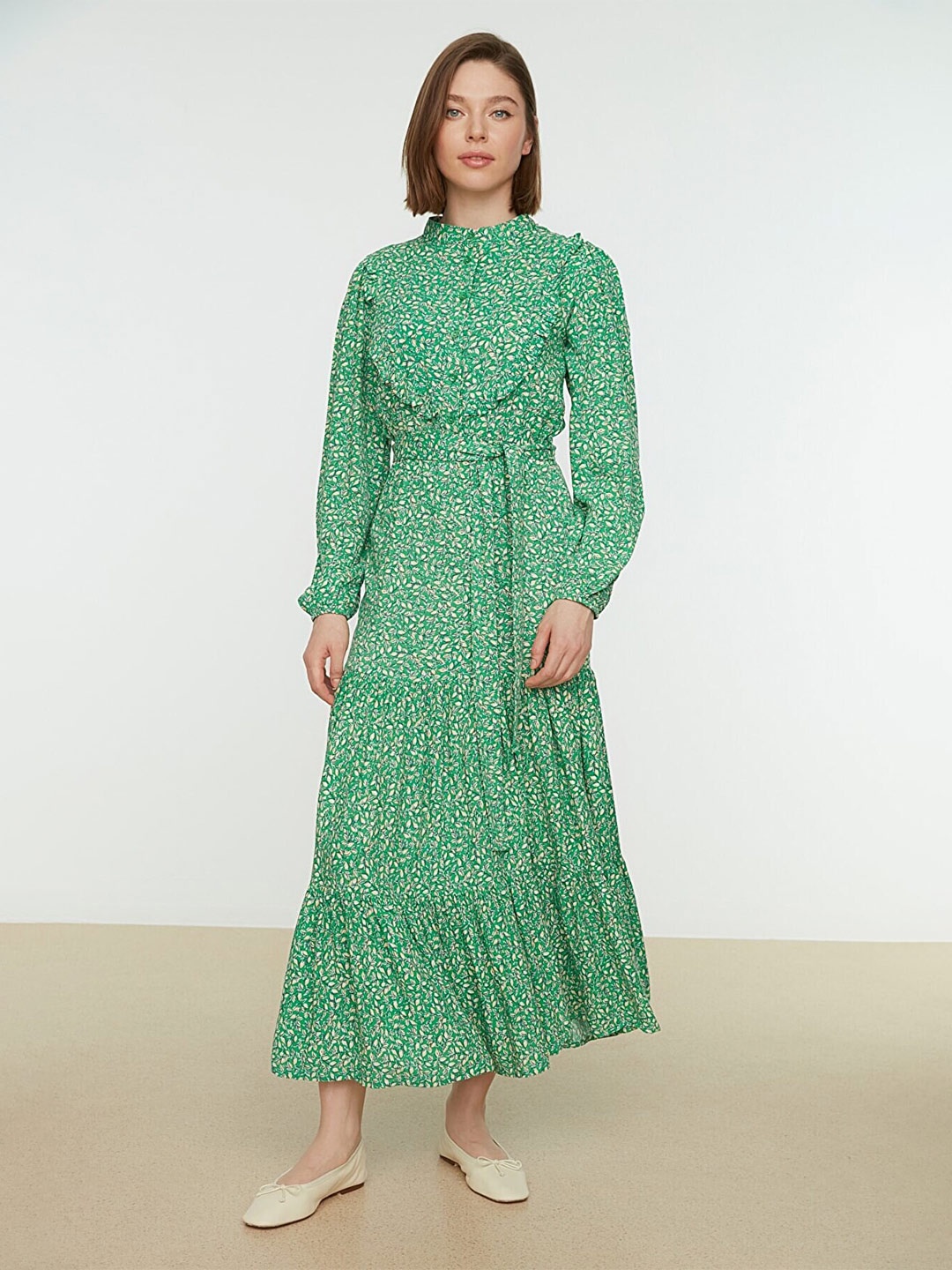 

Trendyol Women Green & Off White Floral Maxi Dress
