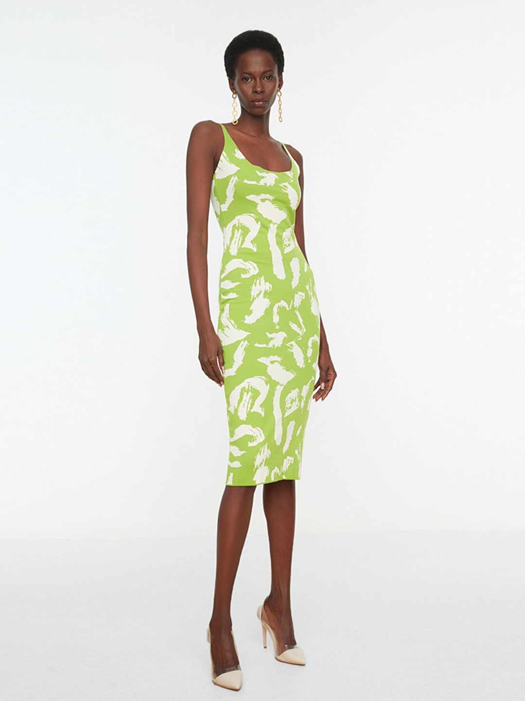 

Trendyol Women Green Printed Bodycon Dress