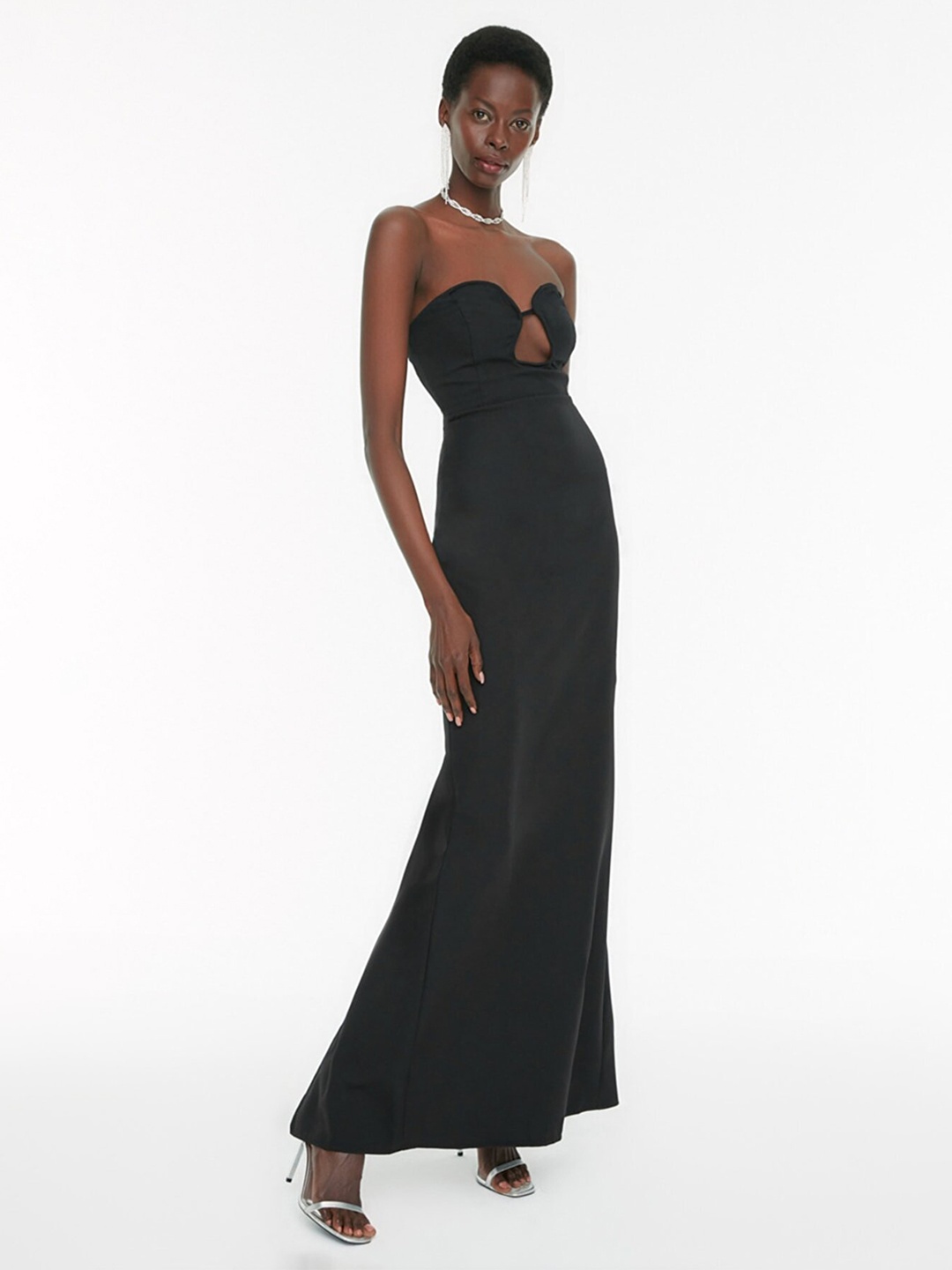 

Trendyol Women Black Maxi Dress
