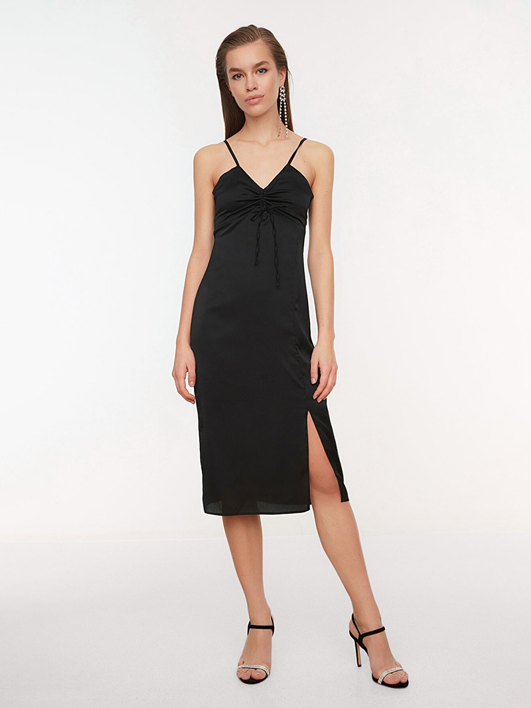 

Trendyol Black Sheath Midi Dress