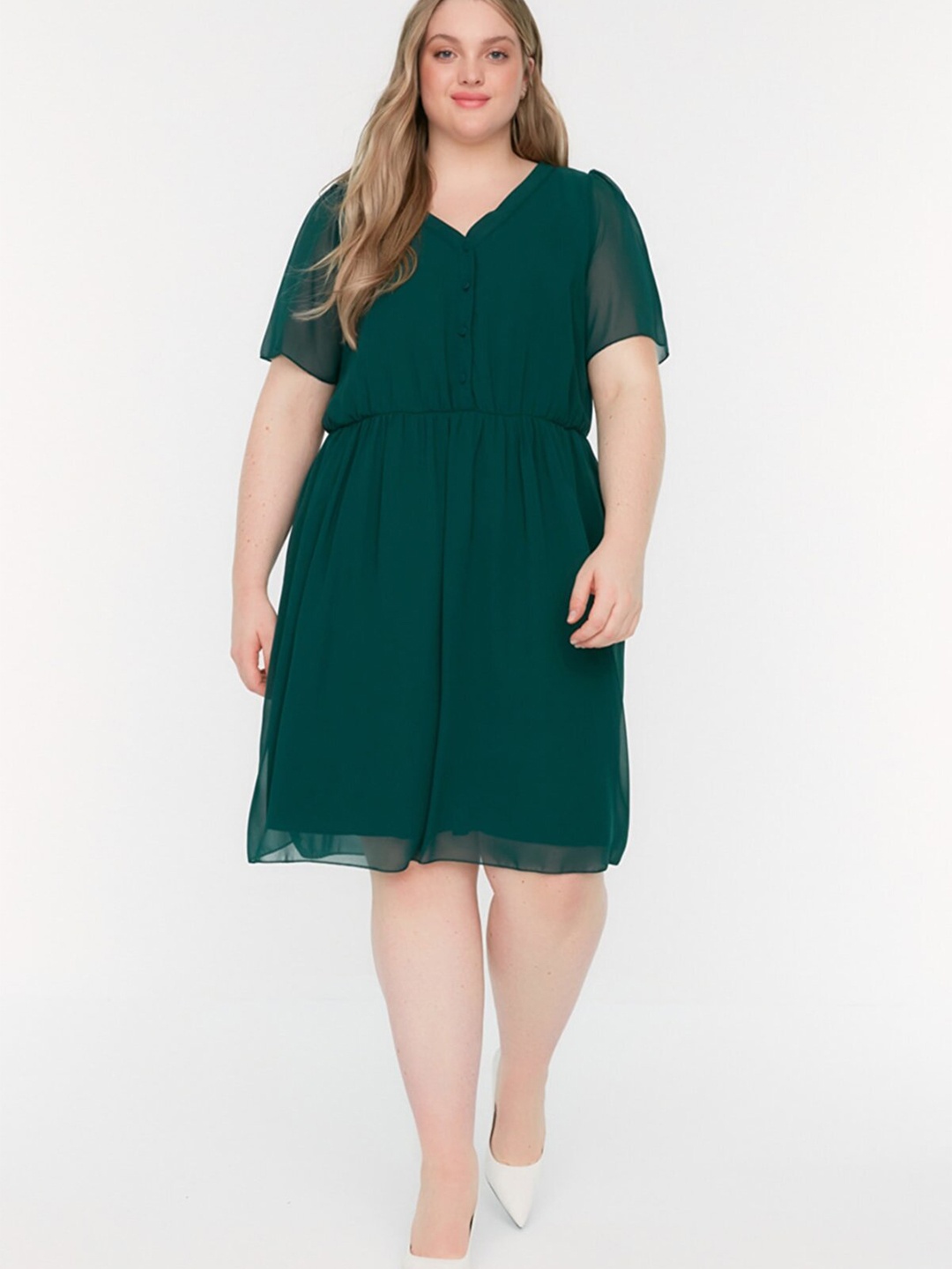 

Trendyol Women's GreenPlus Size Dress, Green