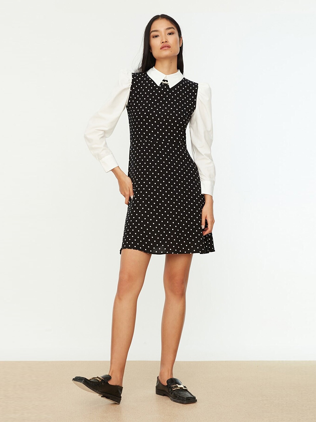 

Trendyol Black Peter Pan Collar A-Line Dress