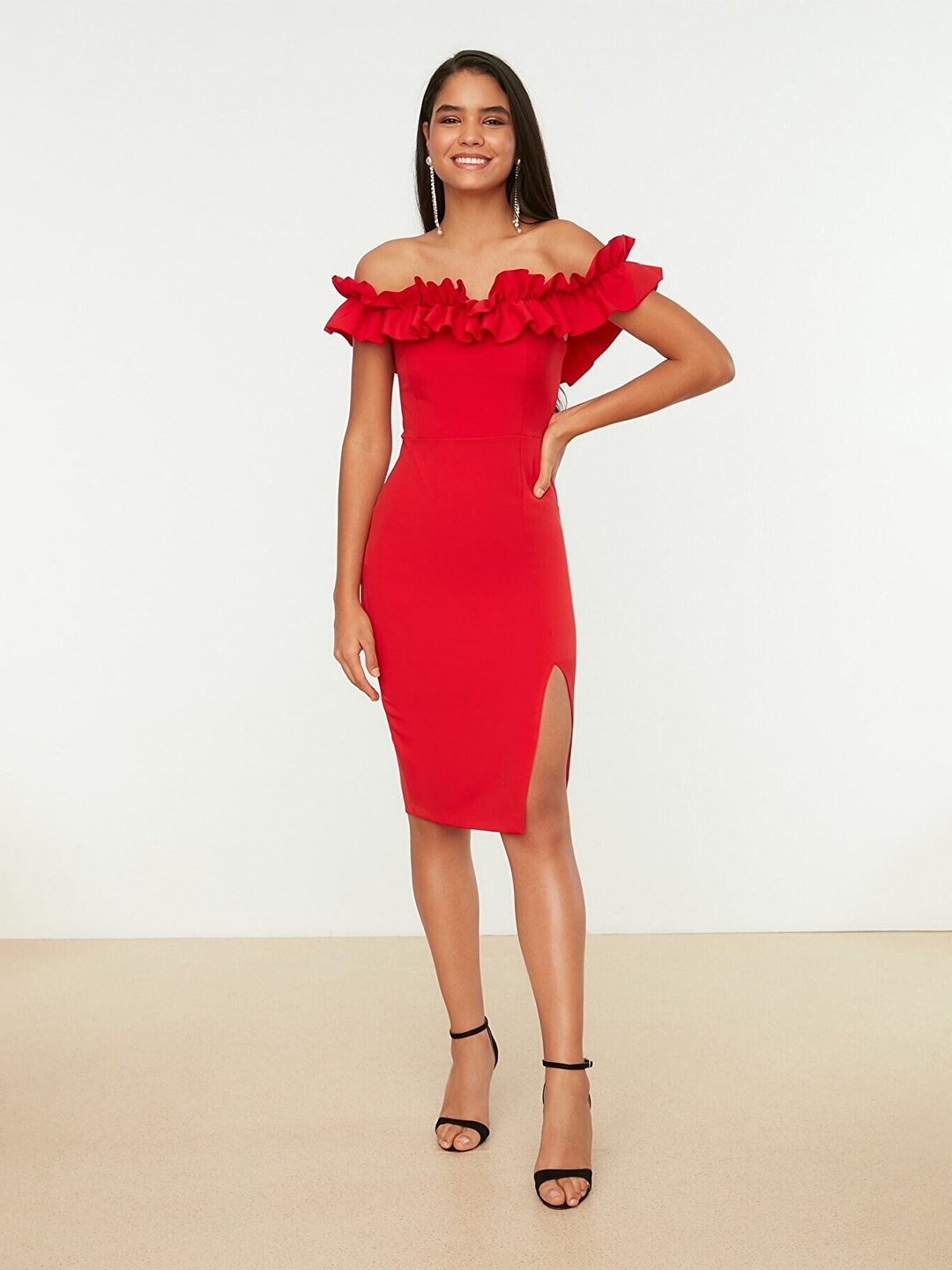 

Trendyol Women Red Off-Shoulder Sheath Dress