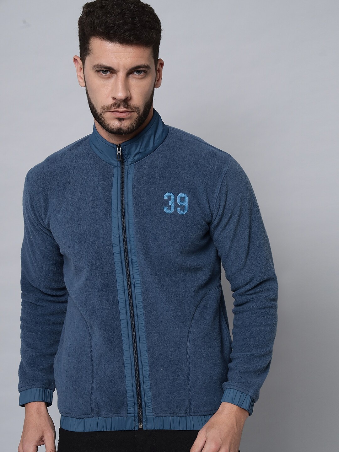 

39 THREADS Men Blue Solid Sweatshirt