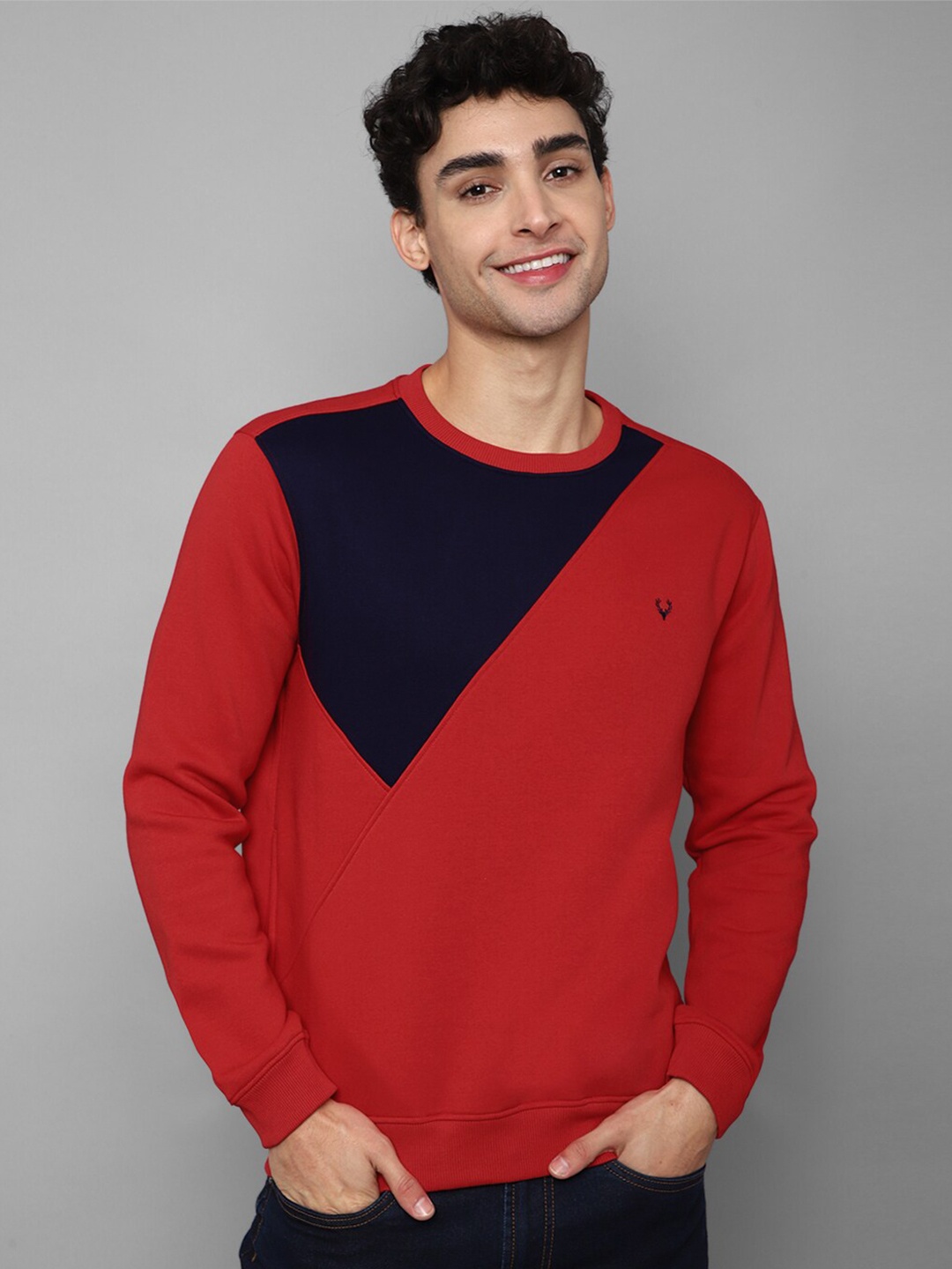 

Allen Solly Men Red Colourblocked Sweatshirt