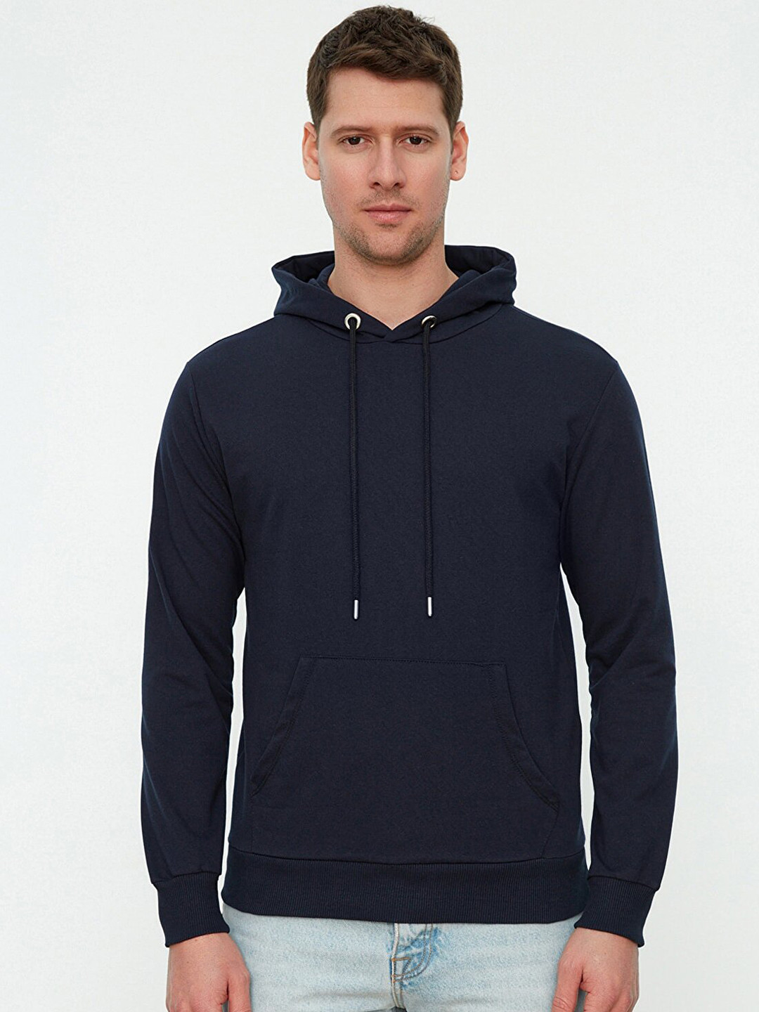 

Trendyol Men Navy Blue Solid Sweatshirt