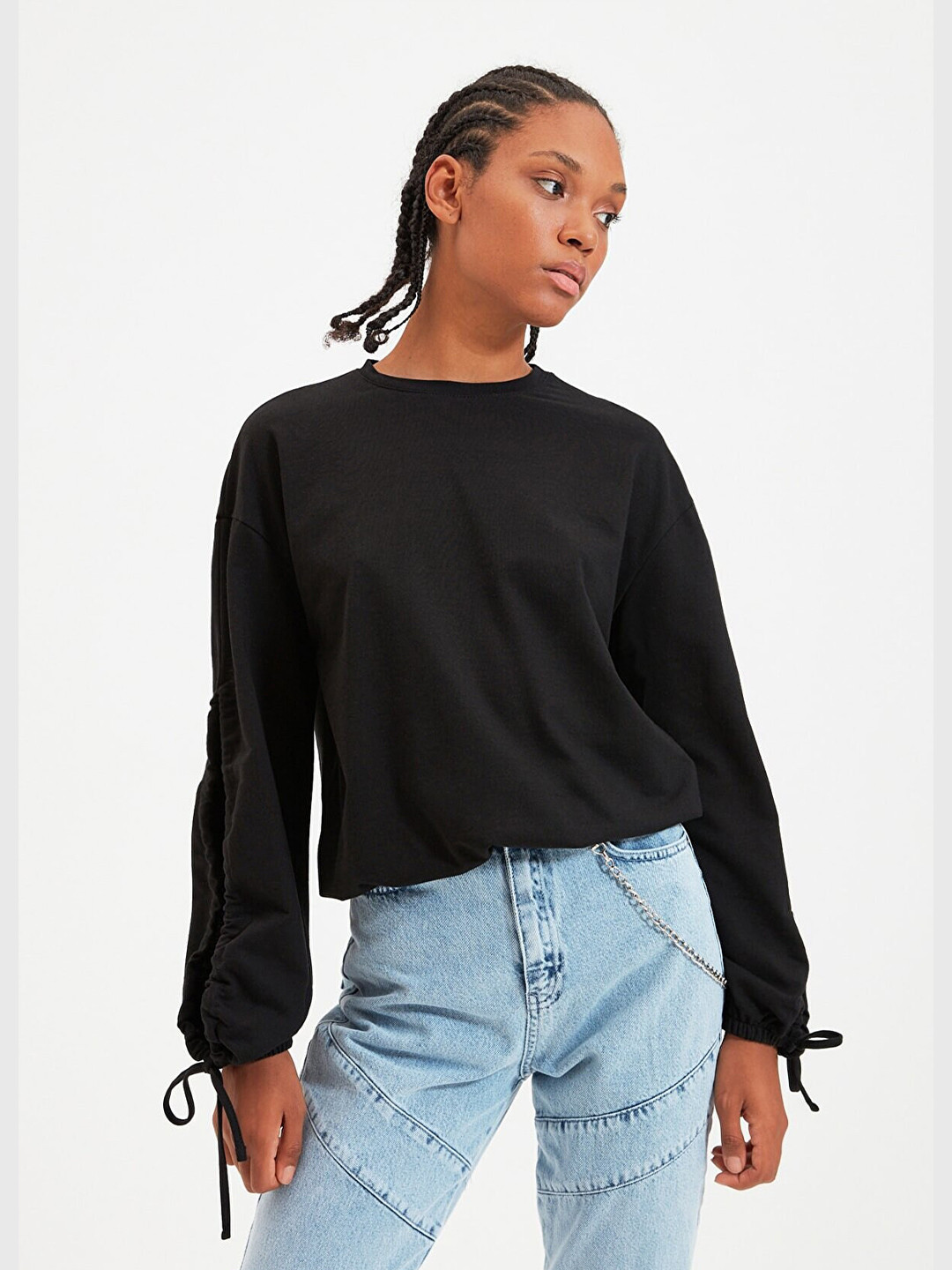 

Trendyol Women Black Solid Sweatshirt