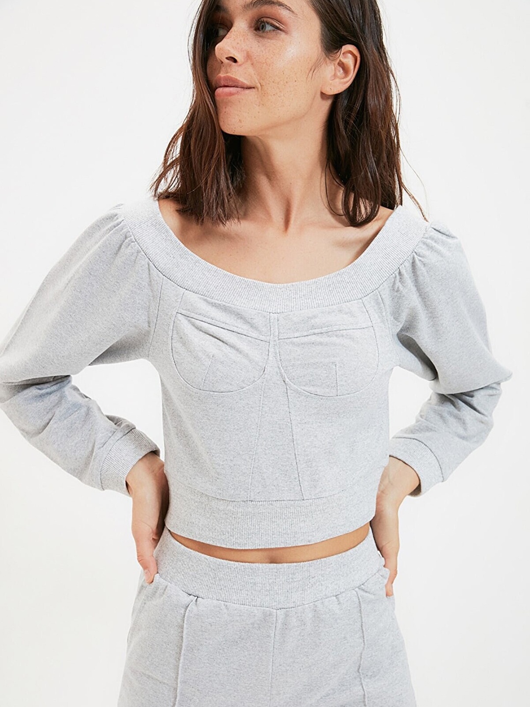 

Trendyol Women Grey Solid Sweatshirt