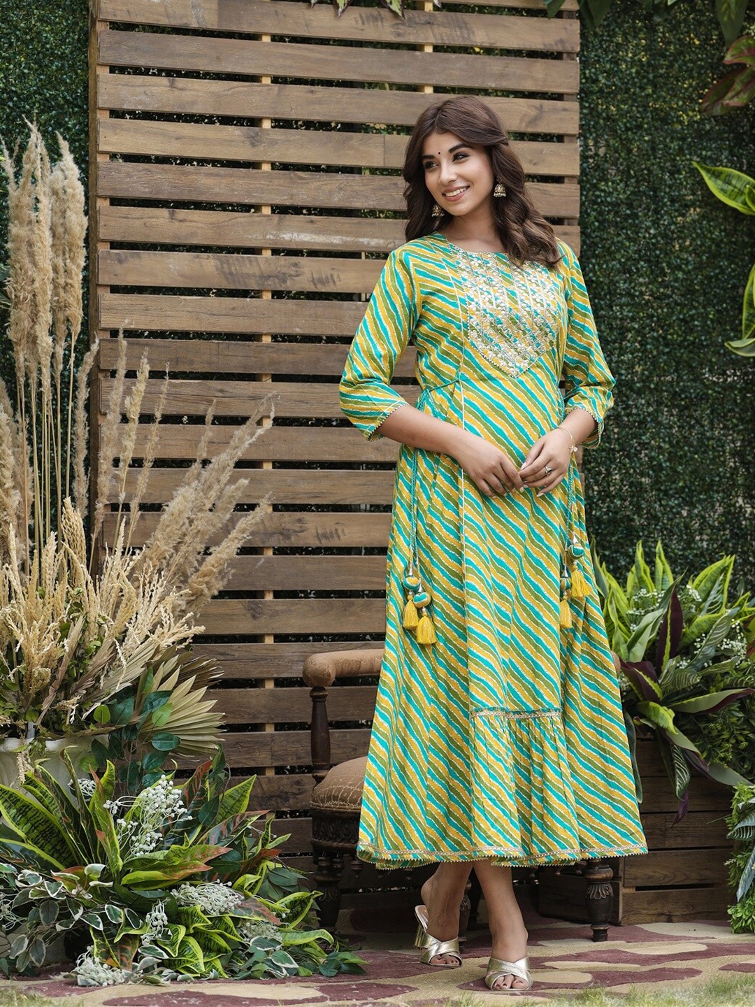 

Juniper Green Printed Ethnic Maxi Dress