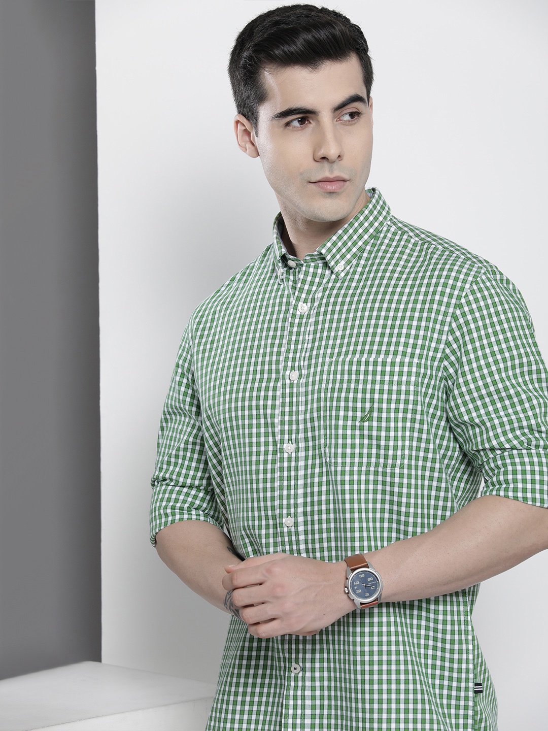

Nautica Men Green And White Slim Fit Micro Checked Pure Cotton Casual Shirt