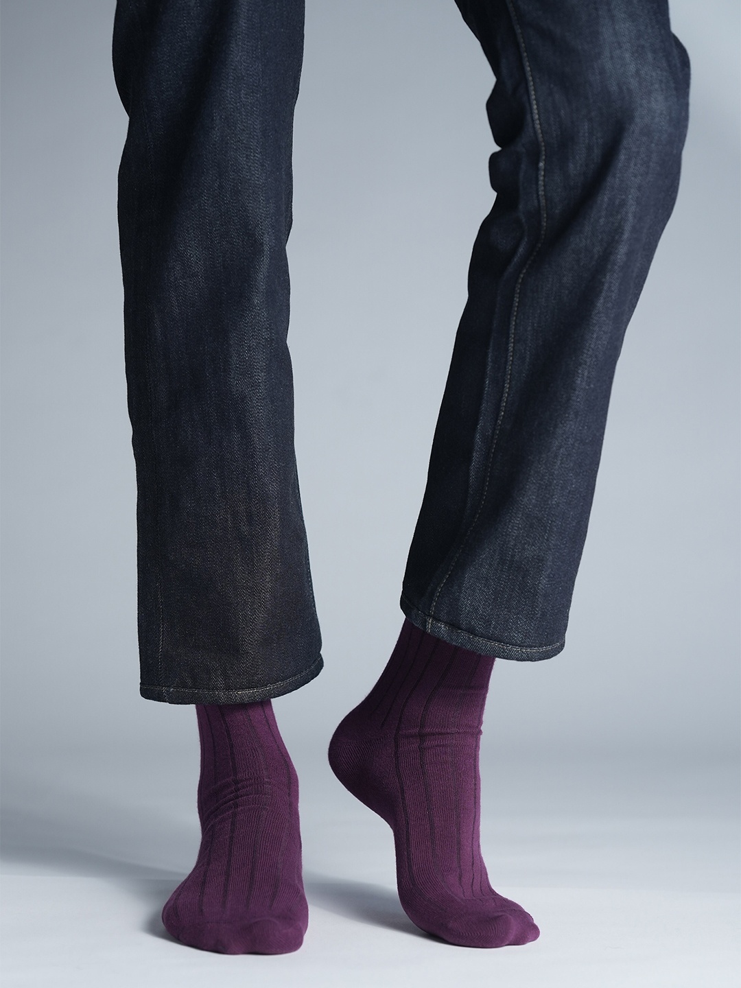 

Theater Men Purple Solid Ribbed Calf-Length Cotton Socks