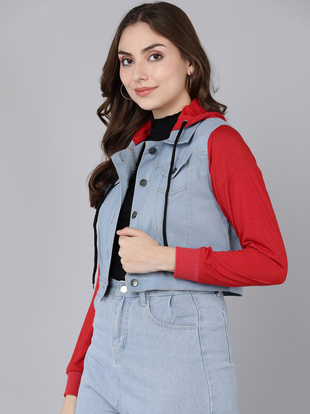 

MONTREZ Women Blue Red Colourblocked Crop Denim Jacket