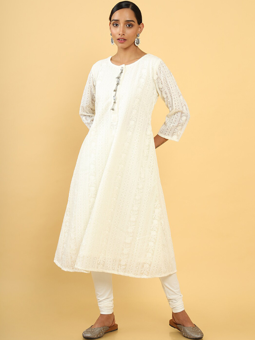 

Soch Women Off White Ethnic Motifs Embroidered Thread Work Georgette Anarkali Kurta