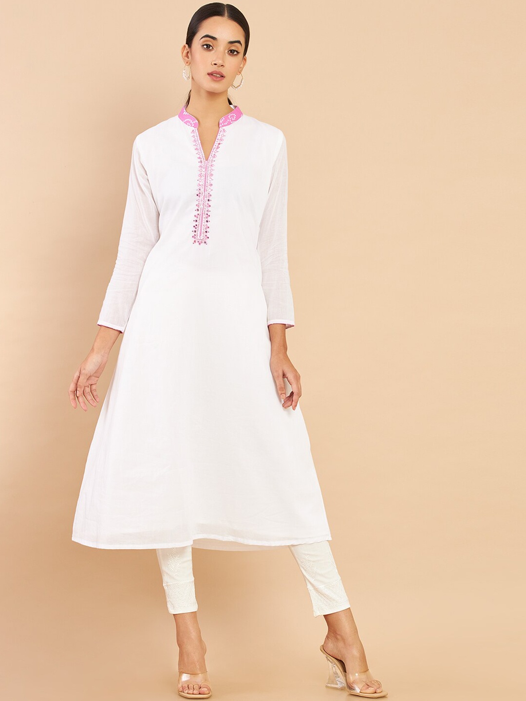 

Soch Women White Solid Cotton Anarkali Kurta